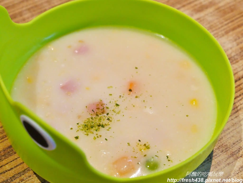 【宜蘭美食】綠海咖啡坊,中西式料理皆出眾,完美複合式餐飲,更是親子友善餐廳,生日免費慶生還送您蛋糕。 - 第54張圖 28