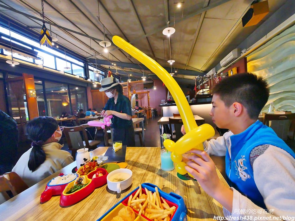 【宜蘭美食】綠海咖啡坊,中西式料理皆出眾,完美複合式餐飲,更是親子友善餐廳,生日免費慶生還送您蛋糕。 - 第96張圖 61