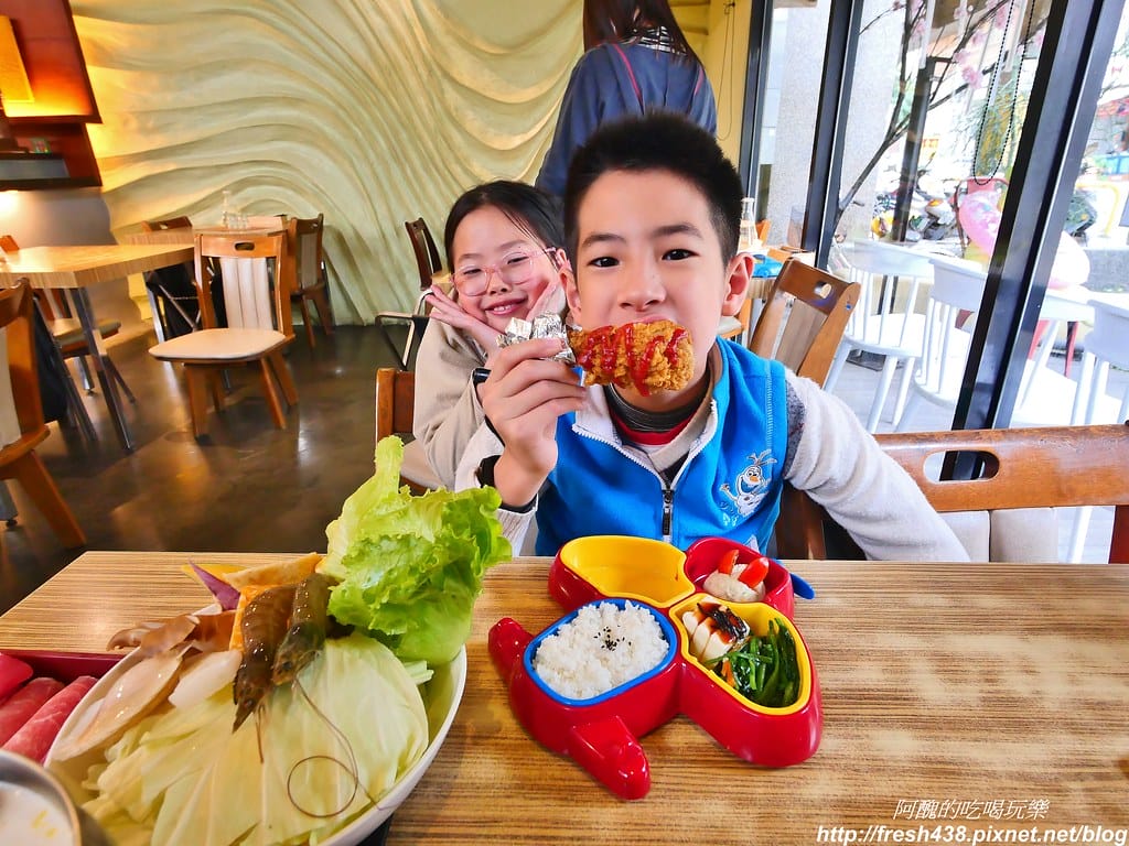 【宜蘭美食】綠海咖啡坊,中西式料理皆出眾,完美複合式餐飲,更是親子友善餐廳,生日免費慶生還送您蛋糕。 - 第48張圖 27-4