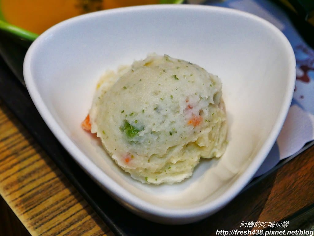 【宜蘭美食】綠海咖啡坊,中西式料理皆出眾,完美複合式餐飲,更是親子友善餐廳,生日免費慶生還送您蛋糕。 - 第64張圖 34