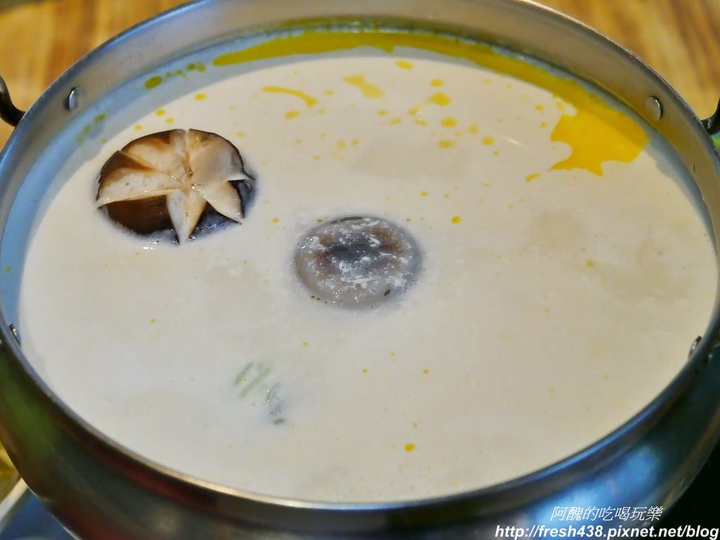 【宜蘭美食】綠海咖啡坊,中西式料理皆出眾,完美複合式餐飲,更是親子友善餐廳,生日免費慶生還送您蛋糕。 - 第60張圖 31
