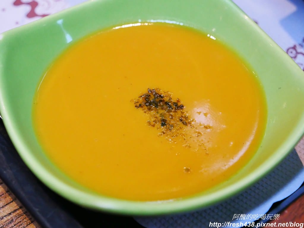 【宜蘭美食】綠海咖啡坊,中西式料理皆出眾,完美複合式餐飲,更是親子友善餐廳,生日免費慶生還送您蛋糕。 - 第65張圖 34-1