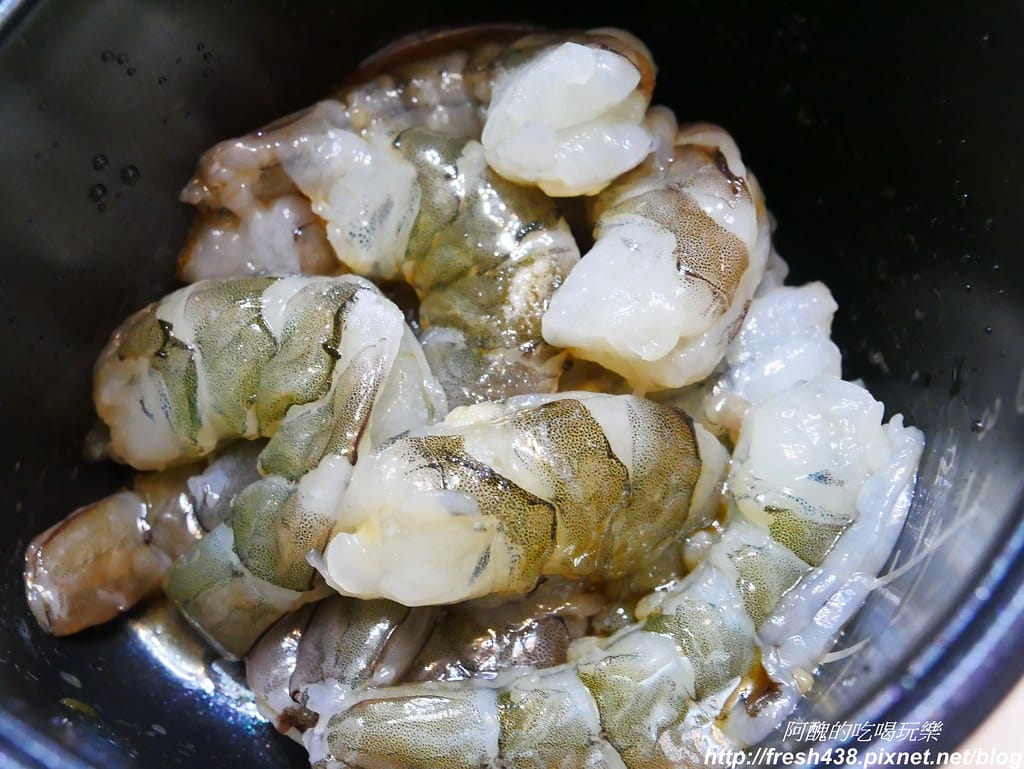 蒜蓉蒸蝦,不到5分鐘就能上菜,備料超簡單。 - 第7張圖 P1950893