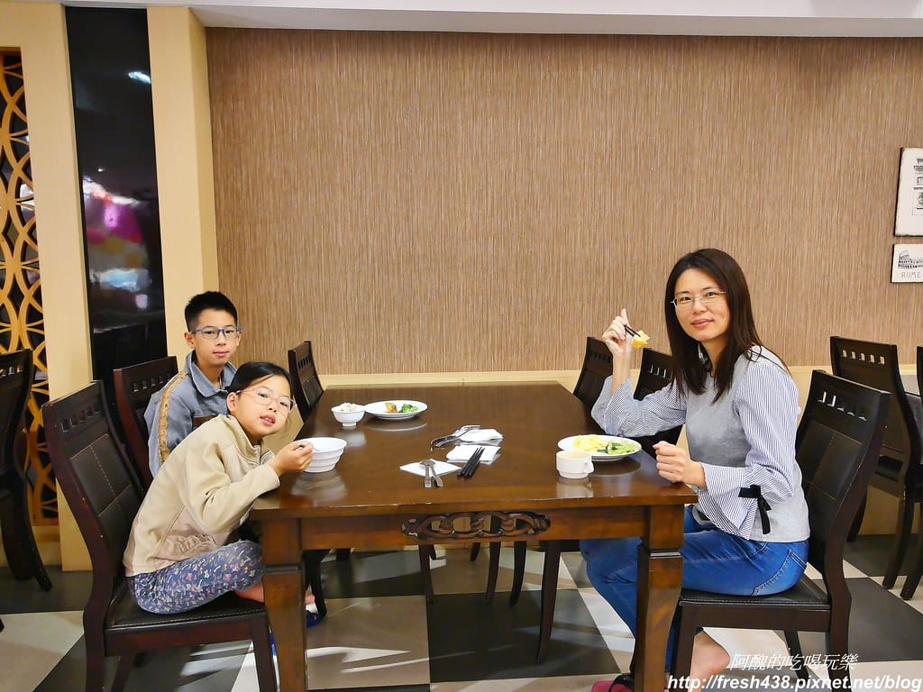 【嘉義親子飯店】冠閣大飯店,鄰近嘉義火車站,兒童遊戲區、親子房歡迎寶貝入住,另有專屬寵物房型哦! - 第96張圖 90