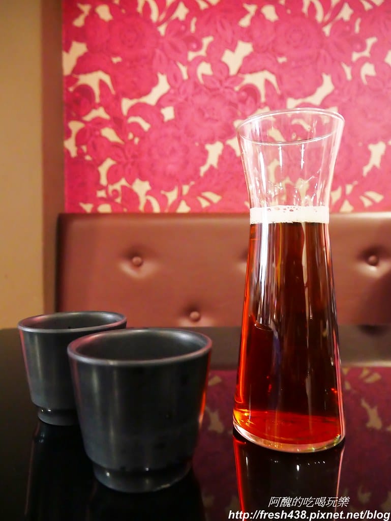 【花蓮美食】正品蚵仔煎,吹冷氣吃蚵仔煎,紅茶免費喝到飽。 - 第12張圖 11