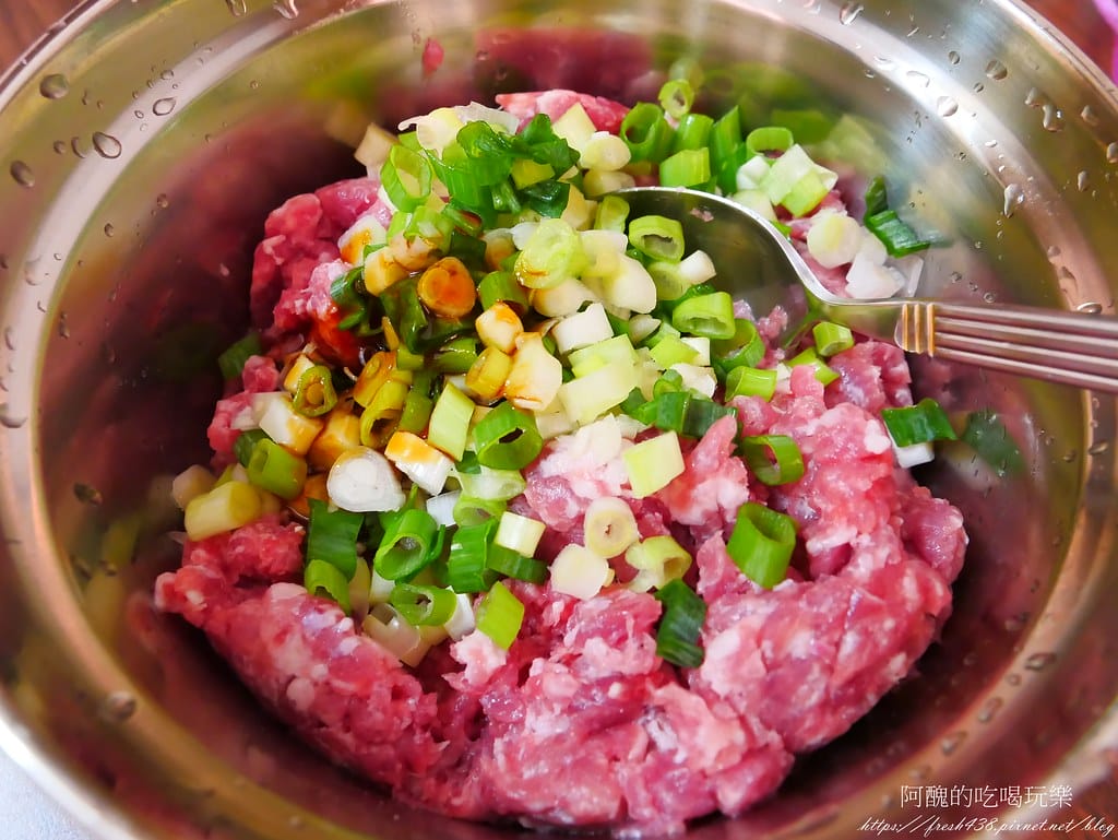 【氣炸鍋食譜】氣炸蒜香肉丸子,隨便拌拌就超級好吃! - 第3張圖 P1970608