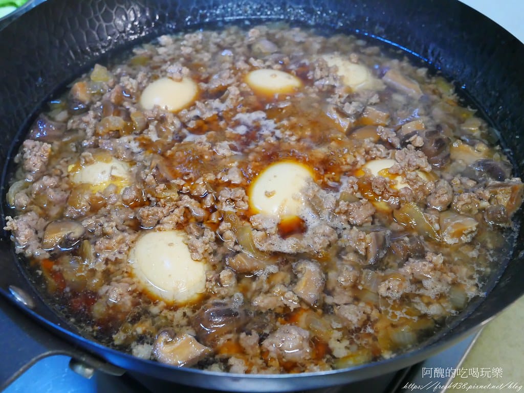 洋蔥香菇肉燥飯,一鍋到底,不加糖,用洋蔥取代,更鮮美健康! - 第9張圖 P1980323