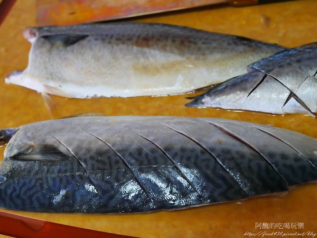 【氣炸鍋食譜】鹽烤鯖魚,無油料理,日式定食超簡單! - 第3張圖 P1980455