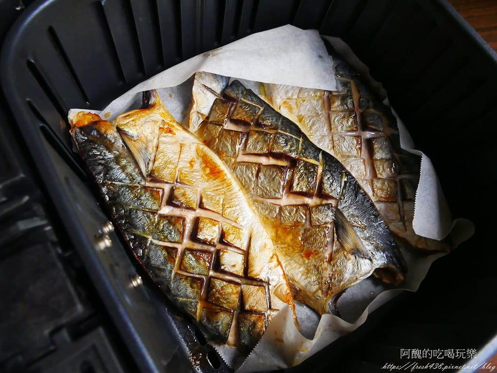 【氣炸鍋食譜】鹽烤鯖魚,無油料理,日式定食超簡單! - 第8張圖 P1980459