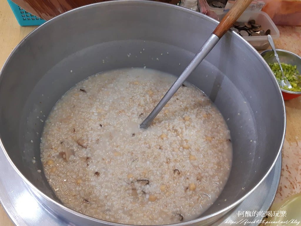 【樹林美食】阿昌飯糰,超有創意的全素早餐,必吃地瓜餐。 - 第10張圖 183187