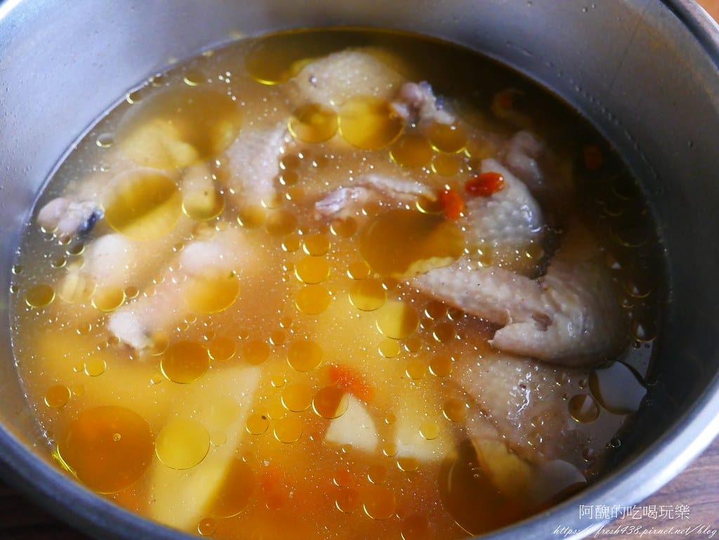【電鍋食譜】山藥枸杞雞湯,止咳化痰、健脾益胃的湯品。 - 第11張圖 P1980628