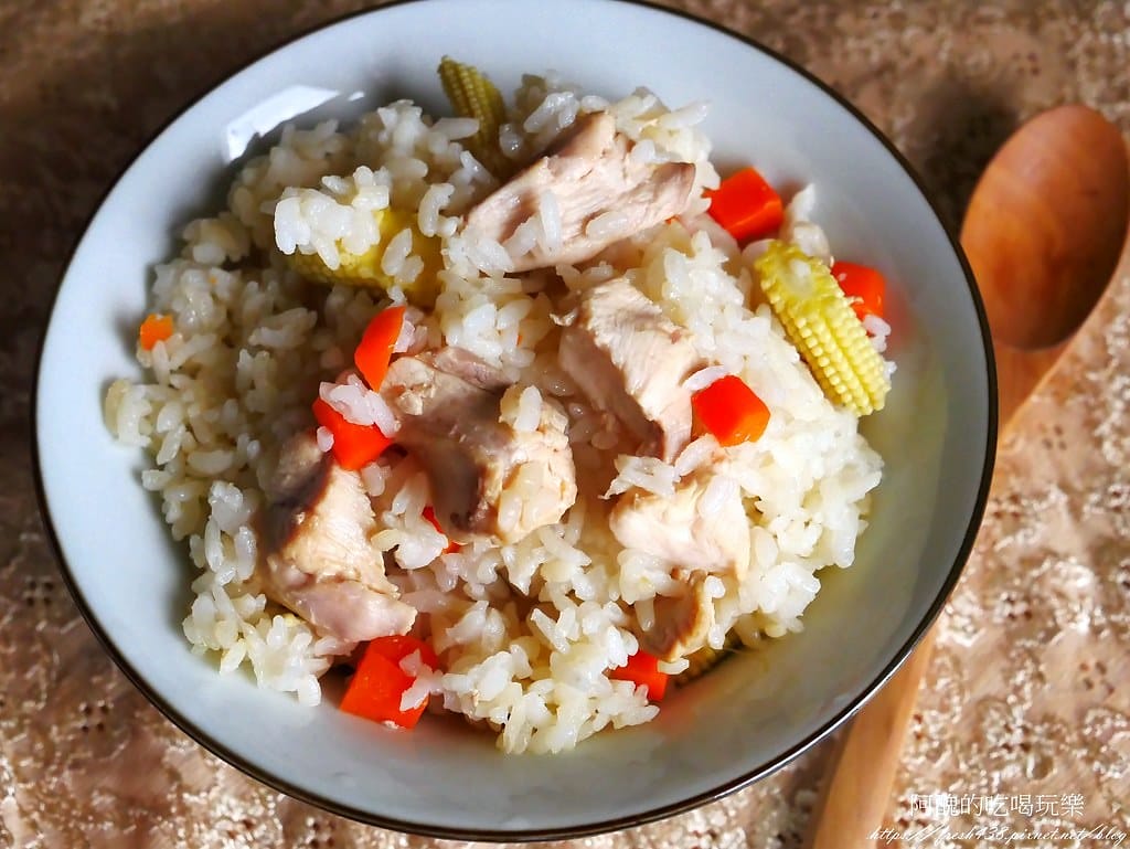 【電鍋食譜】雞胸肉炊飯,只要一招,雞胸肉超級多汁軟嫩、沒腥味! - 第11張圖 51326902777_22180d6d1d_b