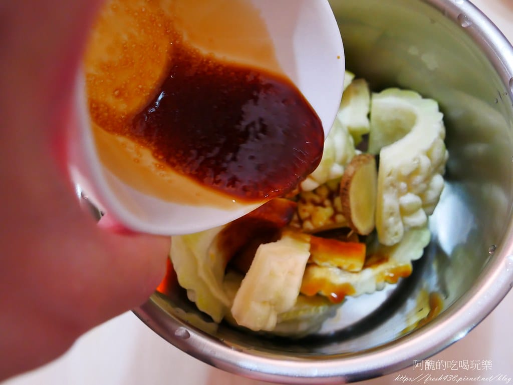 【素食料理】電鍋版豆豉苦瓜,無油煙煮法,甘甜香醇好下飯。 - 第8張圖 P1990270