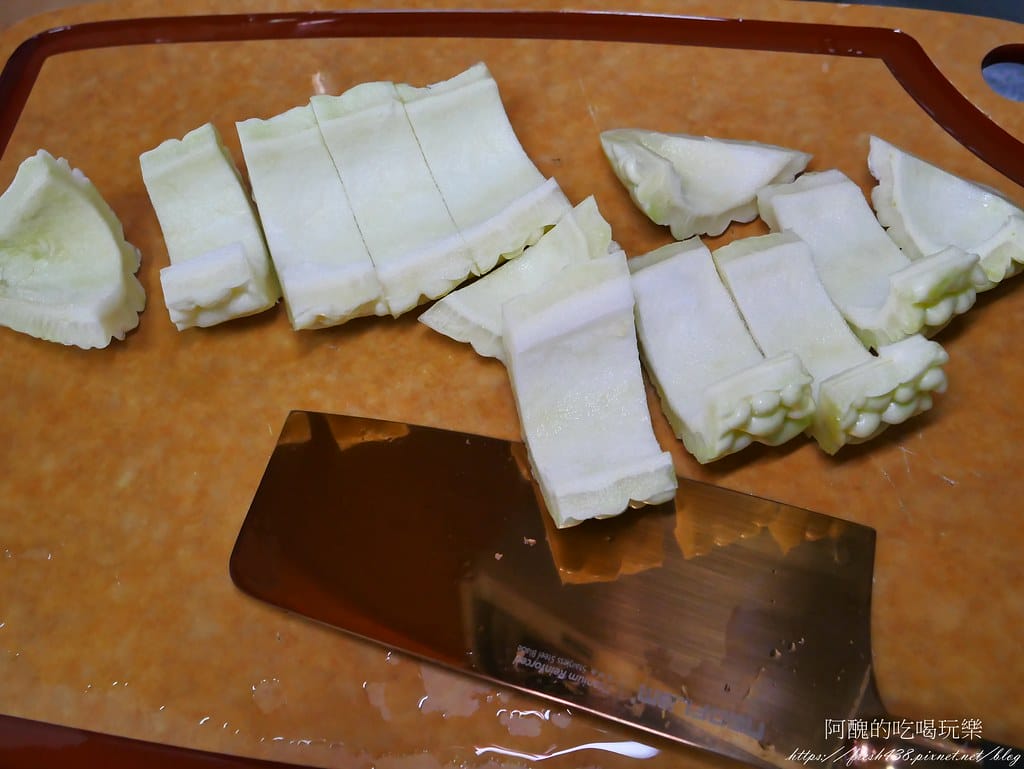 【素食料理】電鍋版豆豉苦瓜,無油煙煮法,甘甜香醇好下飯。 - 第6張圖 P1990268