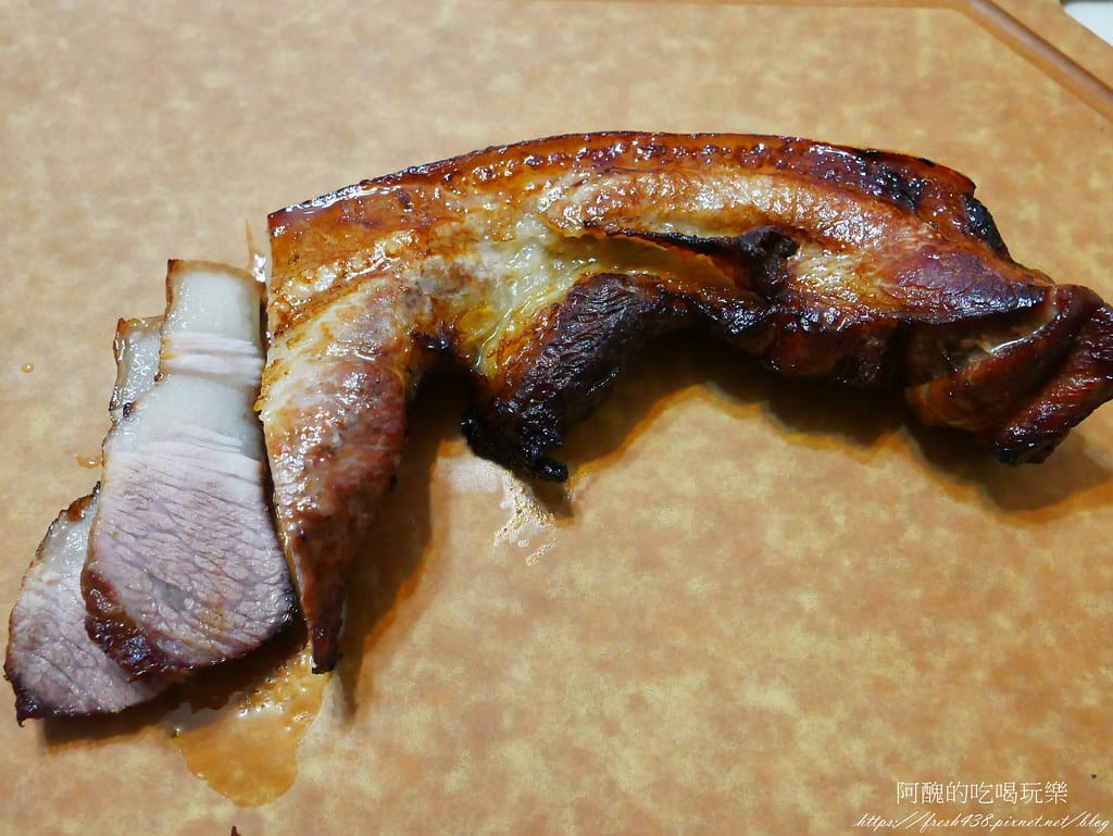 【氣炸鍋食譜】氣炸五花肉,4樣材料就完成,燒肉這樣做超簡單,太銷魂啦! - 第13張圖 P1990347