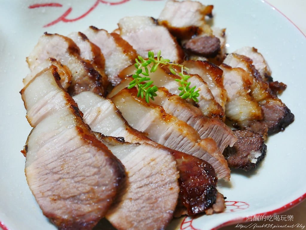 【氣炸鍋食譜】氣炸五花肉,4樣材料就完成,燒肉這樣做超簡單,太銷魂啦! - 第18張圖 P1990351