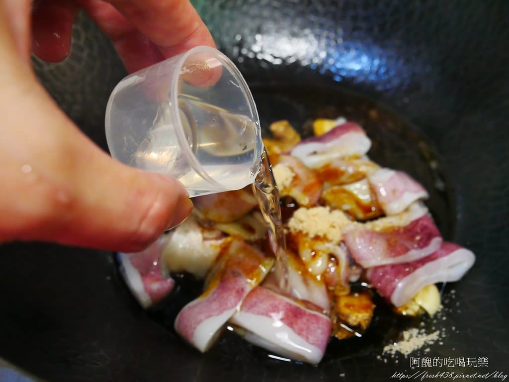 三杯中卷,鹹香下飯,好吃到連盤子都快吞下肚。 - 第7張圖 P1990476