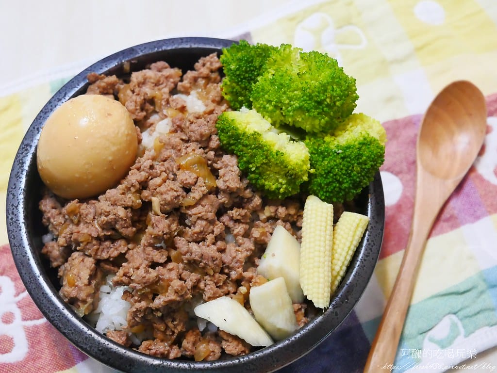 蒜香洋蔥滷肉飯,香到讓人猛流口水,還不學起來。 - 第13張圖 P1990523