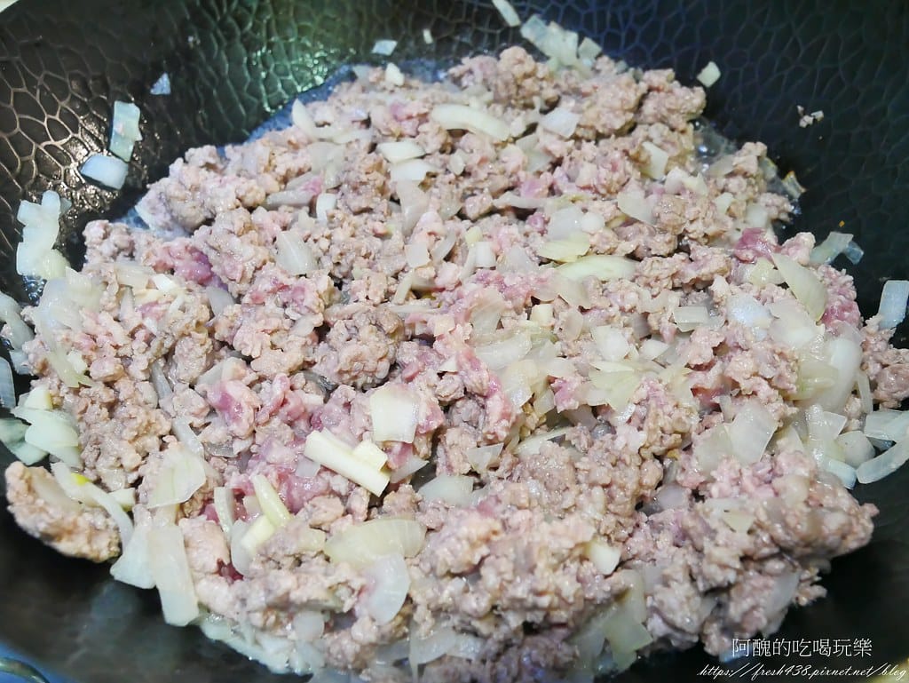 蒜香洋蔥滷肉飯,香到讓人猛流口水,還不學起來。 - 第6張圖 P1990514