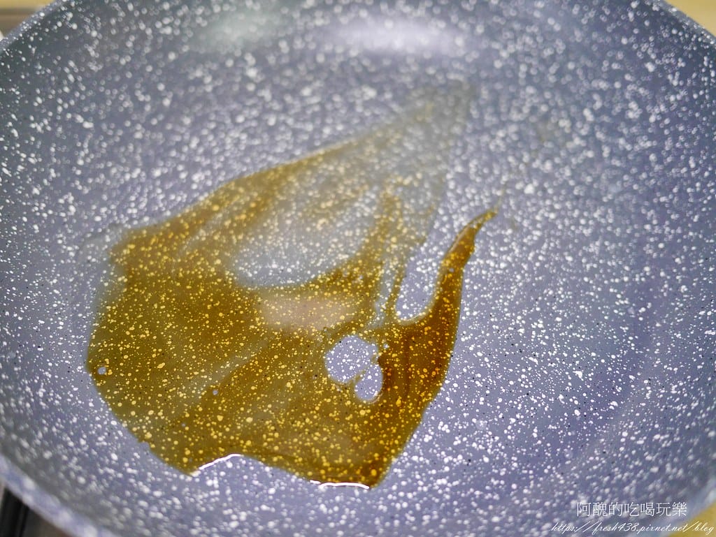 九層塔煎蛋,這樣煮最好吃,3分鐘火速上菜,預防感冒、提升免疫力的超棒料理。 - 第5張圖 P2430901