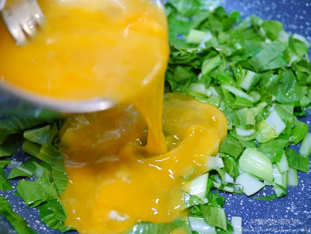 青江菜炒蛋,高鈣料理,幫助長高、頭好壯壯。 - 第9張圖 P2430947