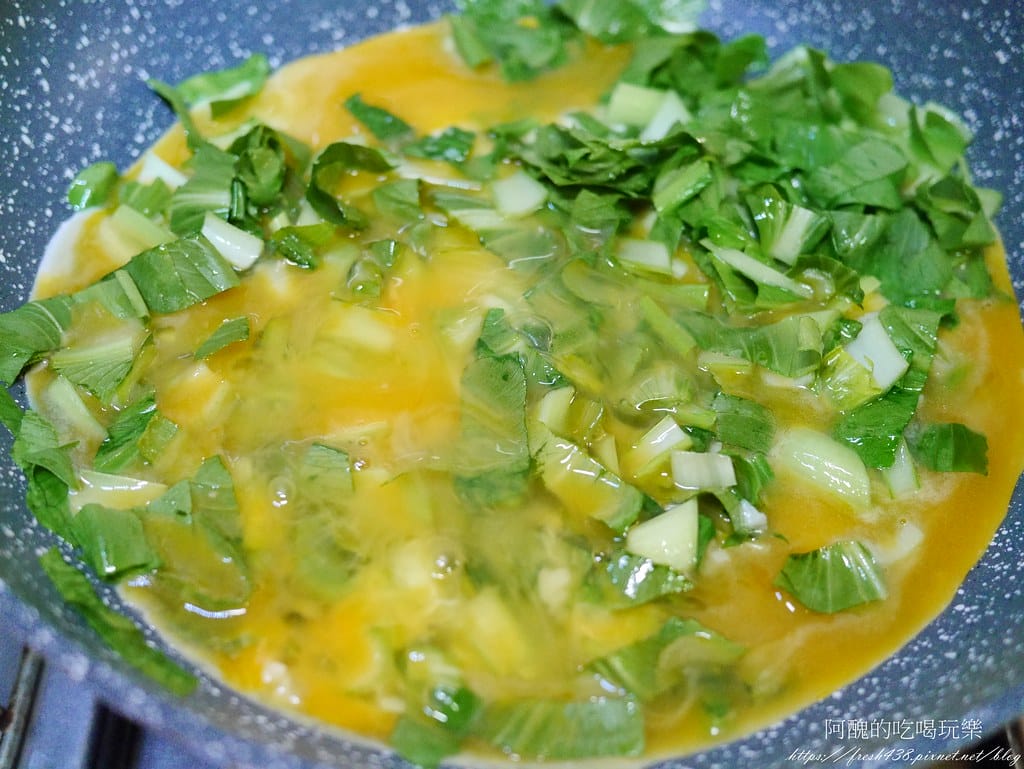 青江菜炒蛋,高鈣料理,幫助長高、頭好壯壯。 - 第10張圖 P2430951