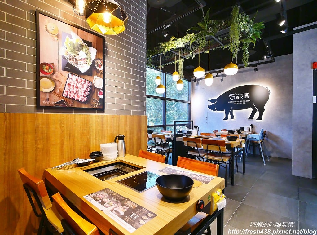【捷運美食】韓國「直火蒸」扁柏蒸食x鐵火鍋-新店店,259元吃到飽餐廳,紙火鍋好特別,扁柏蒸食超清爽! - 第17張圖 9