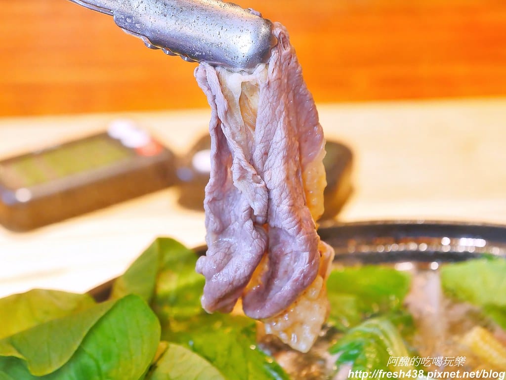 【捷運美食】韓國「直火蒸」扁柏蒸食x鐵火鍋-新店店,259元吃到飽餐廳,紙火鍋好特別,扁柏蒸食超清爽! - 第70張圖 50-1