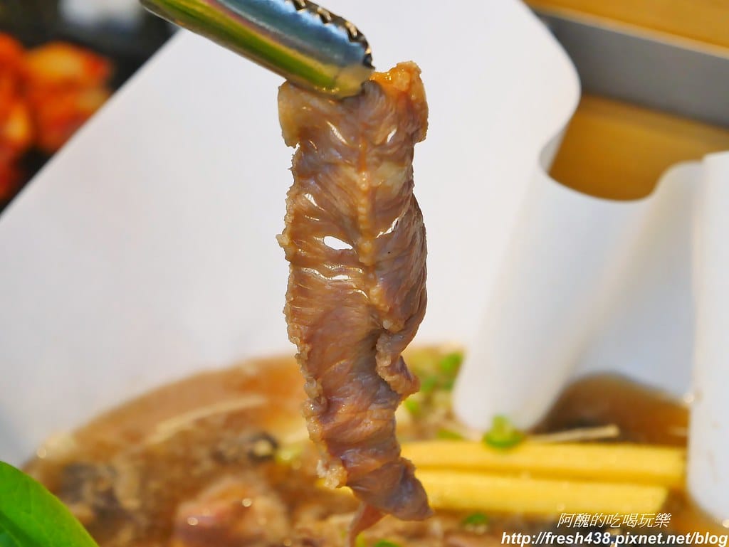 【捷運美食】韓國「直火蒸」扁柏蒸食x鐵火鍋-新店店,259元吃到飽餐廳,紙火鍋好特別,扁柏蒸食超清爽! - 第67張圖 49-1