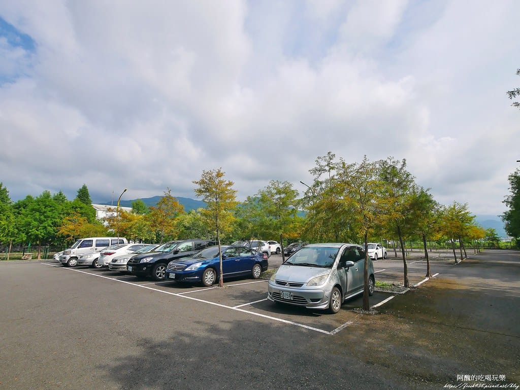 【宜蘭親子飯店】山多利大飯店,一泊三食好輕鬆,獨棟遊戲室超夢幻,附設泳池、戲水池、桑拿浴池、泡腳區。 - 第7張圖 3