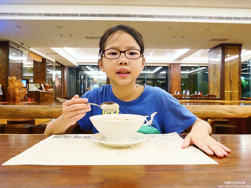 【宜蘭親子飯店】山多利大飯店,一泊三食好輕鬆,獨棟遊戲室超夢幻,附設泳池、戲水池、桑拿浴池、泡腳區。 - 第125張圖 77-8