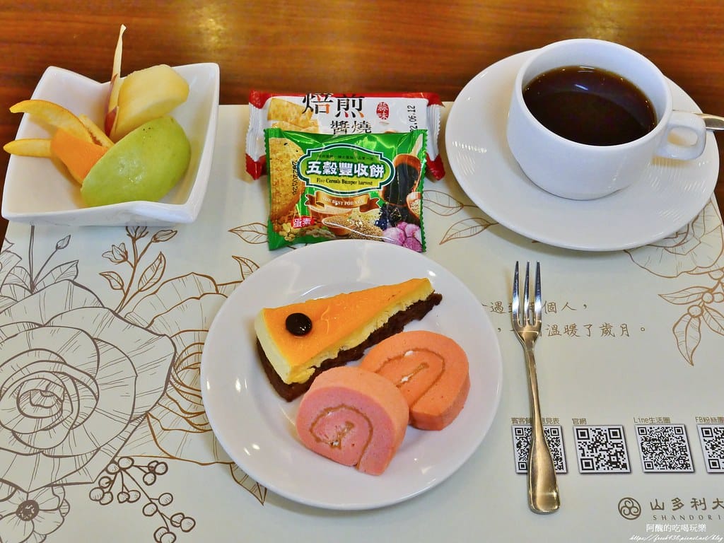 【宜蘭親子飯店】山多利大飯店,一泊三食好輕鬆,獨棟遊戲室超夢幻,附設泳池、戲水池、桑拿浴池、泡腳區。 - 第54張圖 32-1