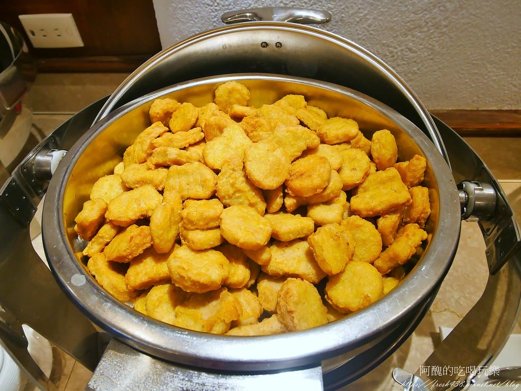 【宜蘭親子飯店】香格里拉冬山河渡假飯店,泡溫泉、兒童戲水、免費釣魚、看電影、吃宵夜,一應俱全的超讚飯店。 - 第116張圖 82-2