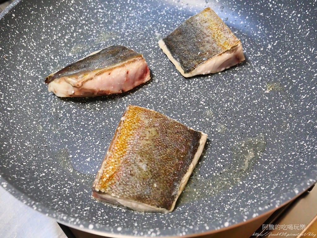 蔥燒紅魽,鹹香下飯,做法簡單。 - 第5張圖 P1040004