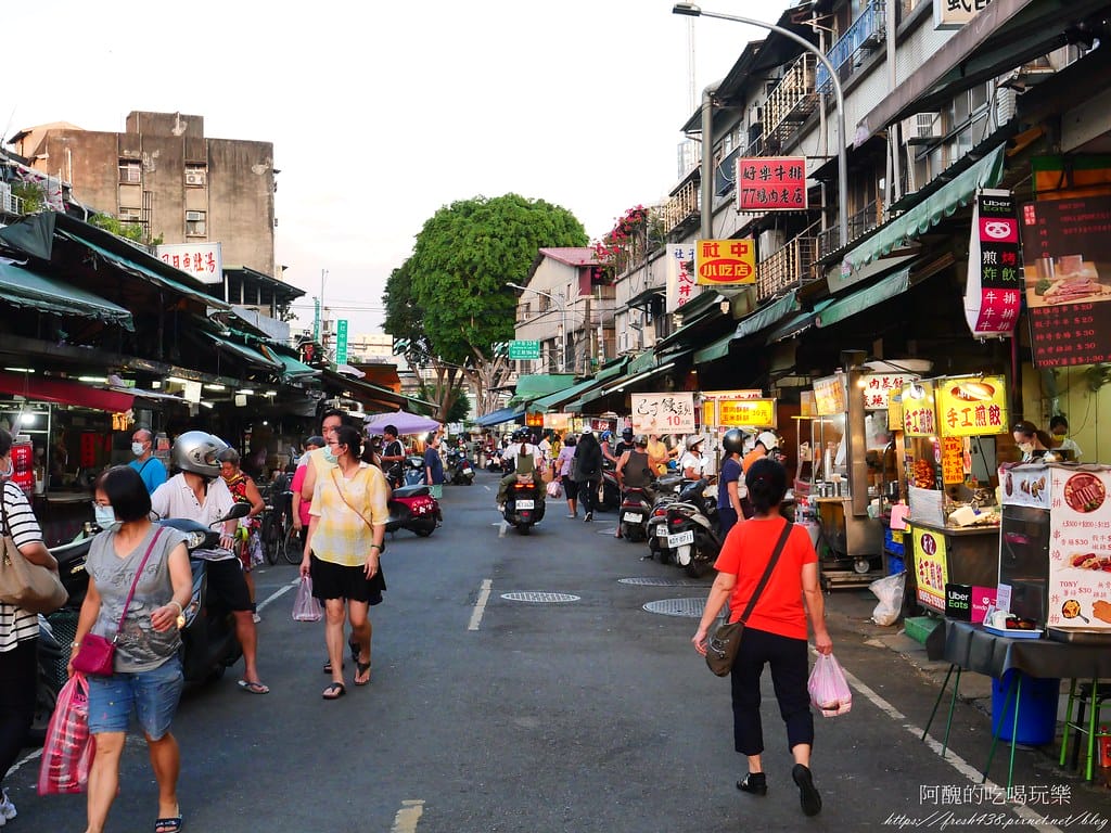 【士林美食】一馨一懿炒泡麵-社子店,原來炒泡麵可以那麼澎派,超乎您我的想像! - 第3張圖 0