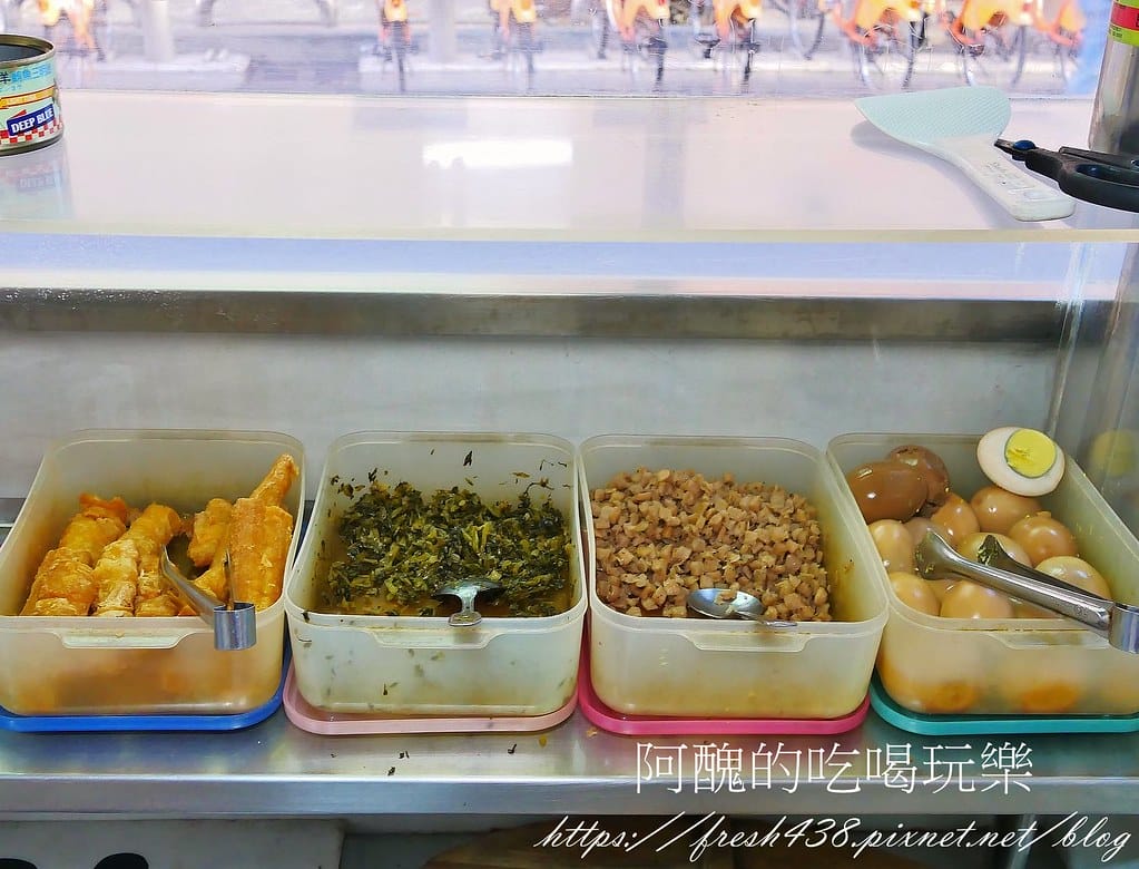 【樹林美食】專業飯糰,樹林後站銅板美食,料多實在,超飽足。 - 第9張圖 4-5