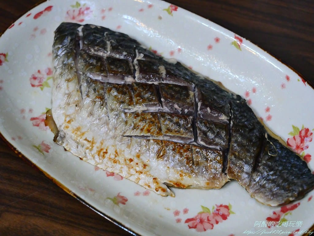 香煎一夜干,軟嫩多汁,鹹香下飯。 - 第6張圖 P1040343