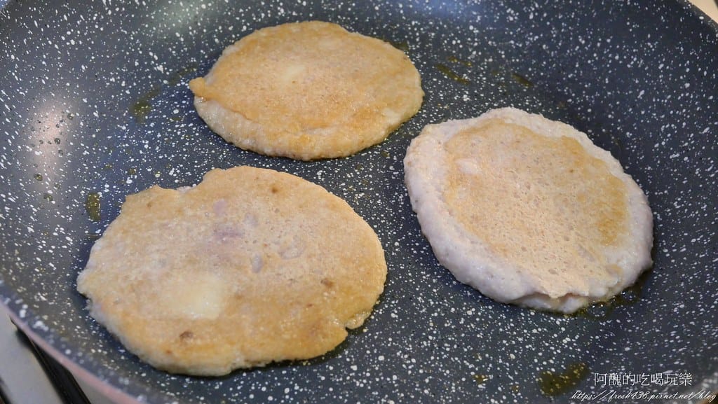 【素食點心】紫山藥煎餅,健康養生一級棒。 - 第10張圖 P1011795