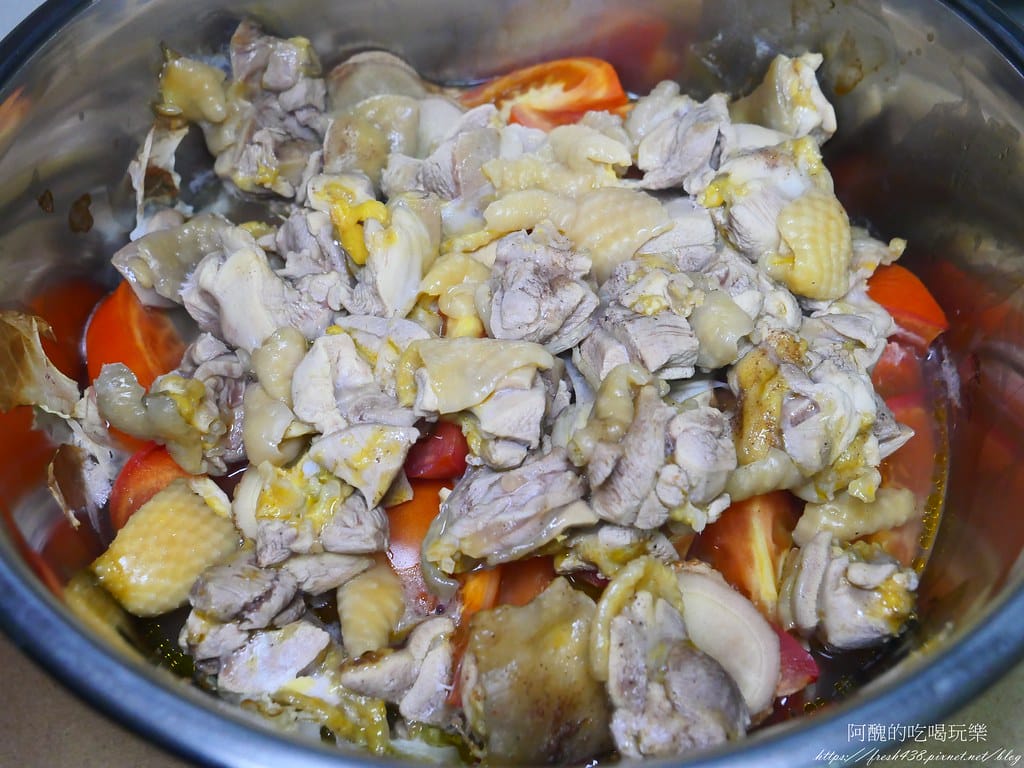 【電鍋食譜】無水番茄白菜雞肉鍋,不用任何廚藝,一根手指就能煮出營養又暖呼呼的湯品。 - 第9張圖 P1041050