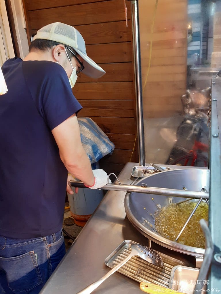 【樹林美食】樂樂地瓜球,超大顆,外皮酥脆、口感Q彈,冷掉也不油膩。 - 第8張圖 20211119_165531