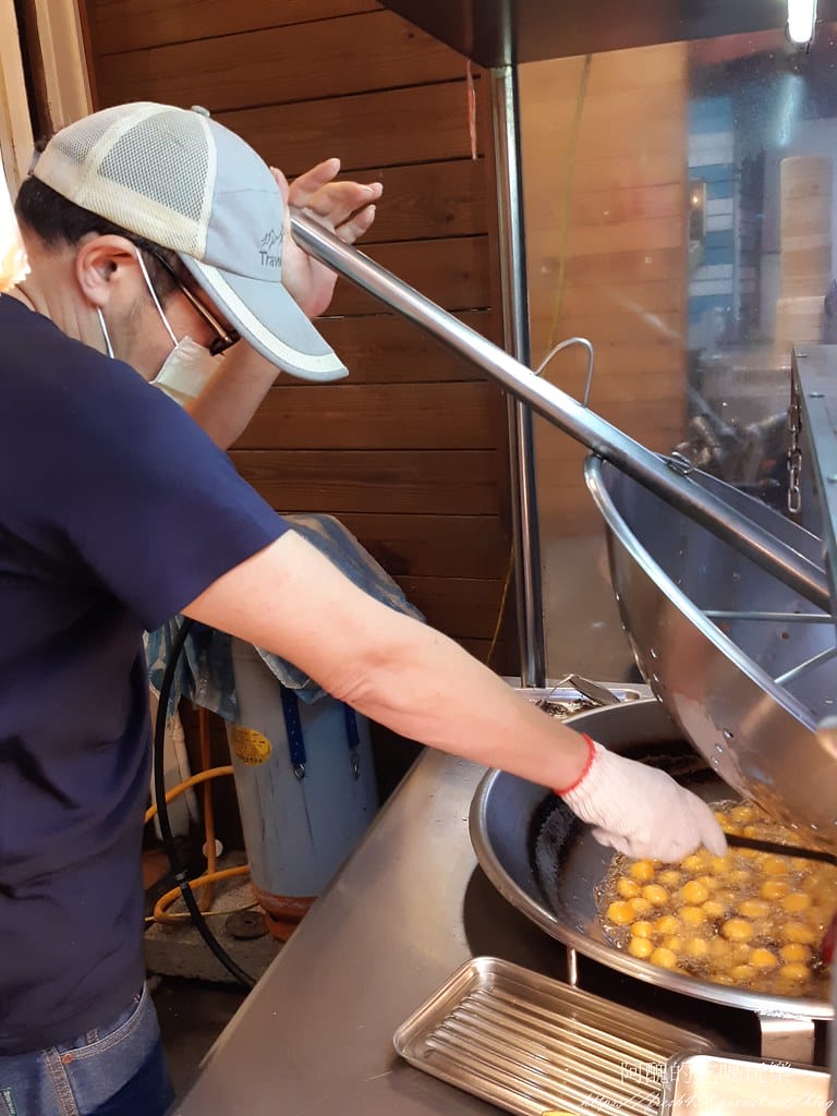 【樹林美食】樂樂地瓜球,超大顆,外皮酥脆、口感Q彈,冷掉也不油膩。 - 第7張圖 20211119_165516