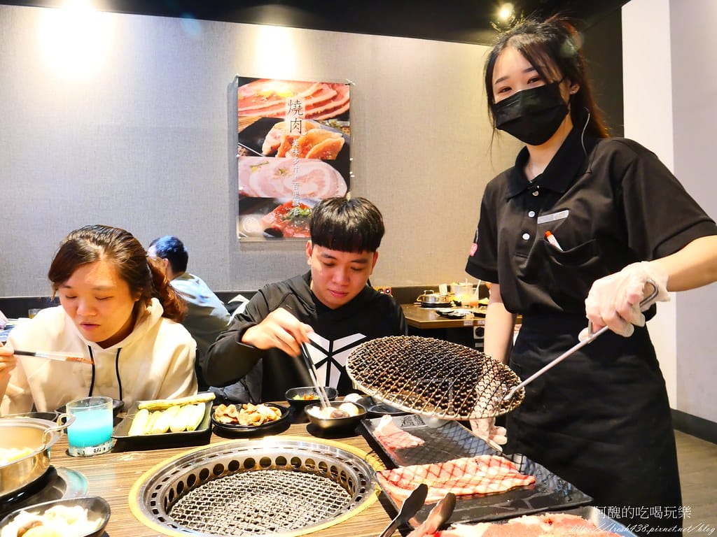 【新北美食】好客燒烤樹林秀泰店,海陸全餐888,火鍋、燒烤任您吃到飽,超享受! - 第53張圖 47