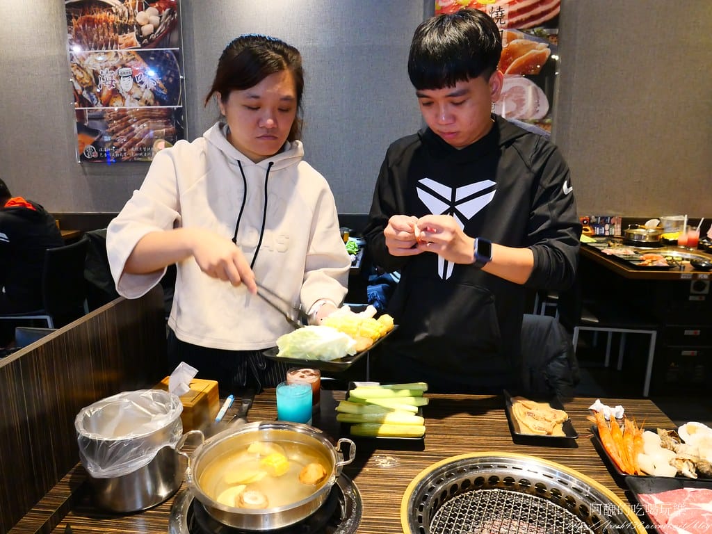 【新北美食】好客燒烤樹林秀泰店,海陸全餐888,火鍋、燒烤任您吃到飽,超享受! - 第39張圖 35