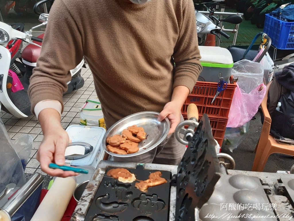 【樹林美食】橘太郎爆漿雞蛋糕-樹林站前店,內餡濃郁、小心燙口!樹林夜市必吃美食。 - 第11張圖 9