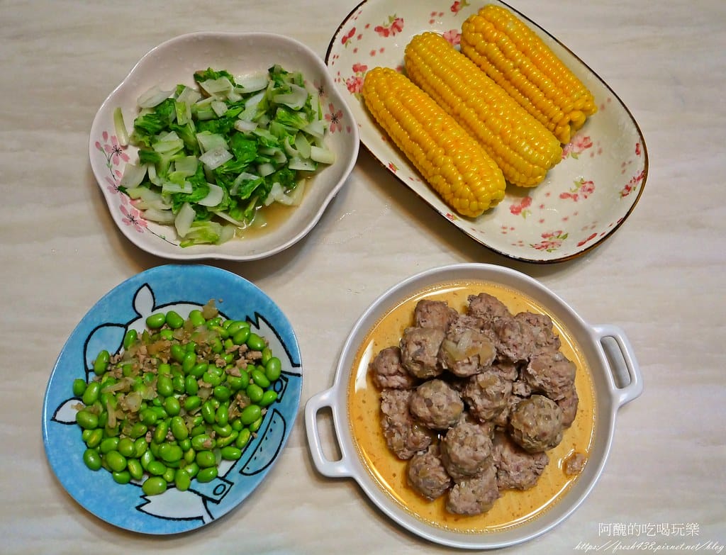 【電鍋食譜】和風小肉丸,2樣食材、2種調味料,一根湯匙快速完成美味料理。 - 第17張圖 P1042244