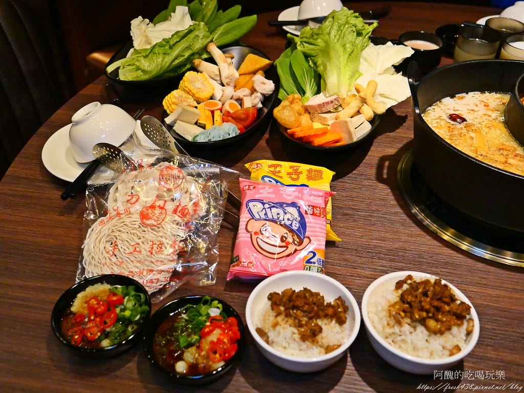 【蘆洲美食】肉多多火鍋-蘆洲集賢店,火鍋第一品牌「樂多多集團」旗下,最狂排隊名店,來蘆洲開店啦! - 第31張圖 25