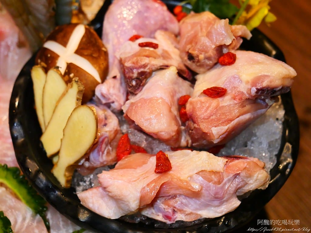 【蘆洲美食】肉多多火鍋-蘆洲集賢店,火鍋第一品牌「樂多多集團」旗下,最狂排隊名店,來蘆洲開店啦! - 第48張圖 42