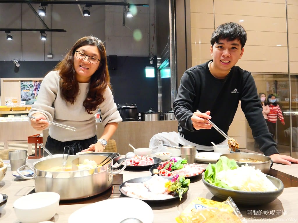 【新北美食】秋風軒鍋物-土城日月光店,自助吧吃到飽,主推雙人海陸套餐。 - 第51張圖 P1042768