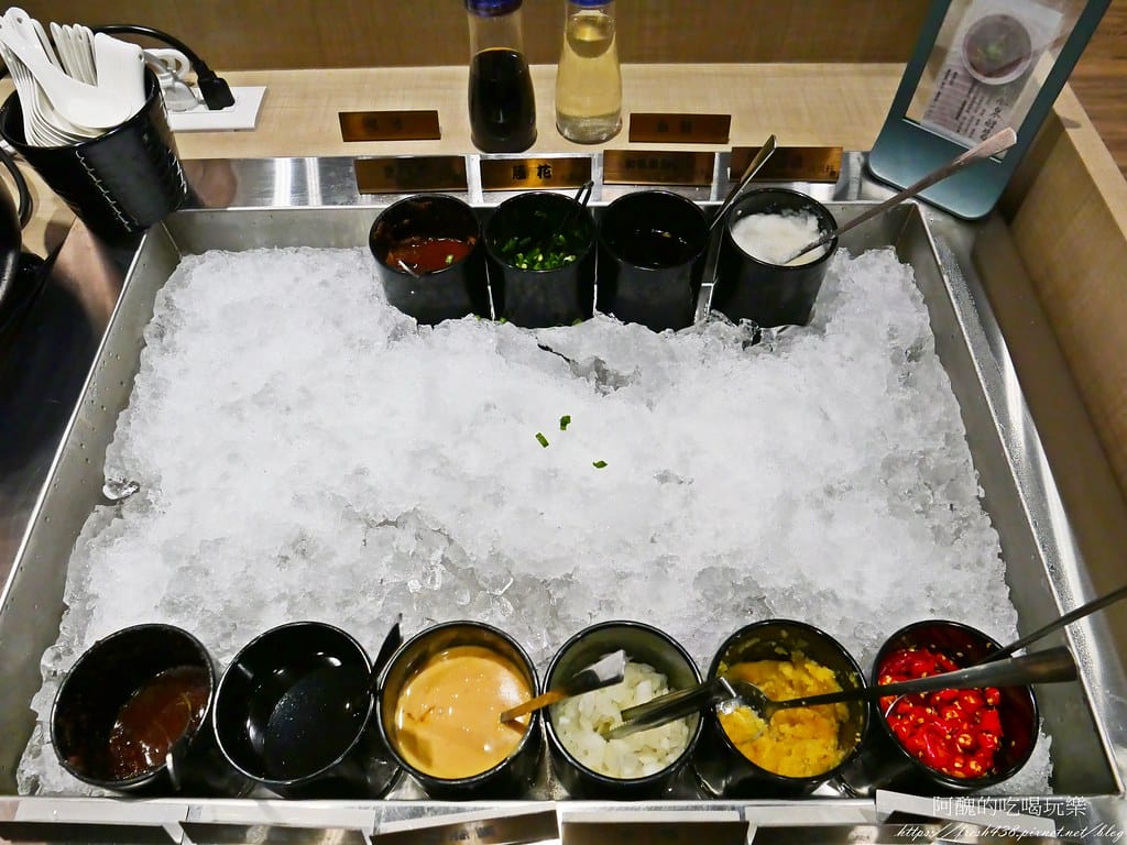 【新北美食】秋風軒鍋物-土城日月光店,自助吧吃到飽,主推雙人海陸套餐。 - 第25張圖 P1042714