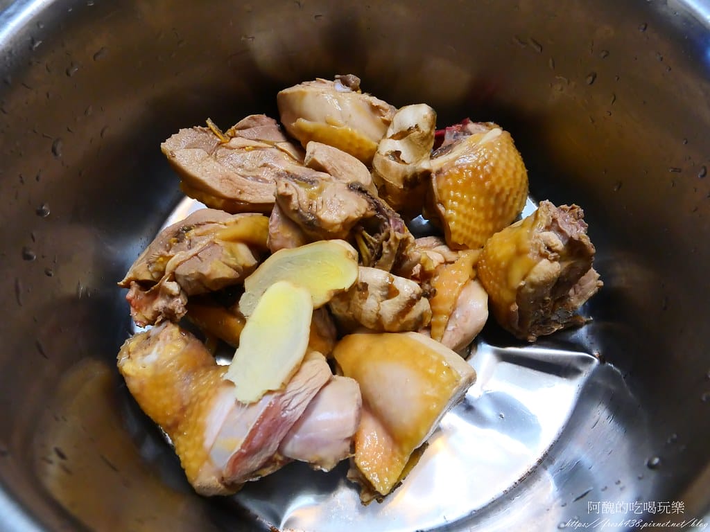 【電鍋食譜】薑片雞湯,2種材料,預防感冒,熱熱喝,超享受。 - 第5張圖 P1043458